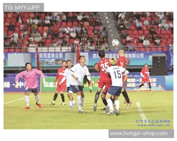 香港足球明星实拍展现运动员风采与激情瞬间的精彩合集 香港足球明星实拍展现运动员风采与激情瞬间的精彩合集